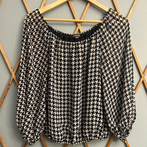Vince Camuto Houndstooth Blouse - Picture 1 of 3